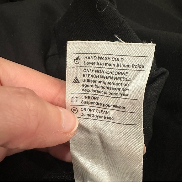 Vince. Tech ponte leggings in black size small - Picture 6 of 7